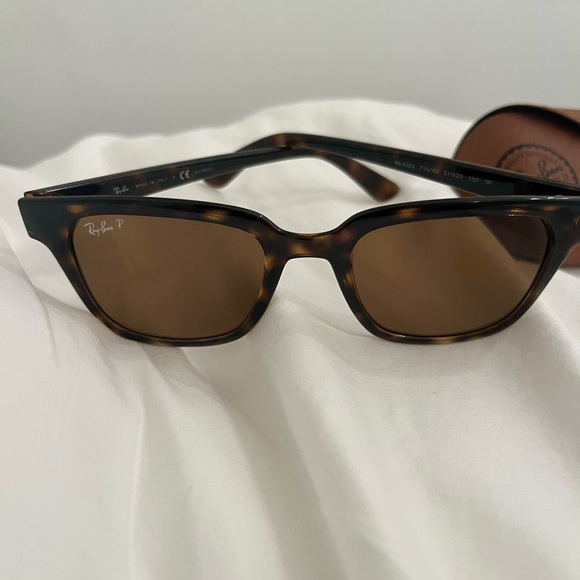 Ray Ban RB4323 Polarized Sunglasses - Picture 7 of 7